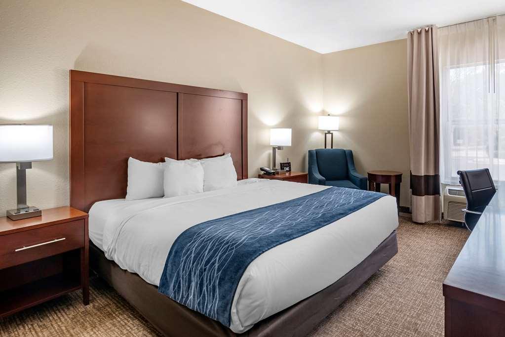 Comfort Inn & Suites Junction City - Near Fort Riley Cameră foto